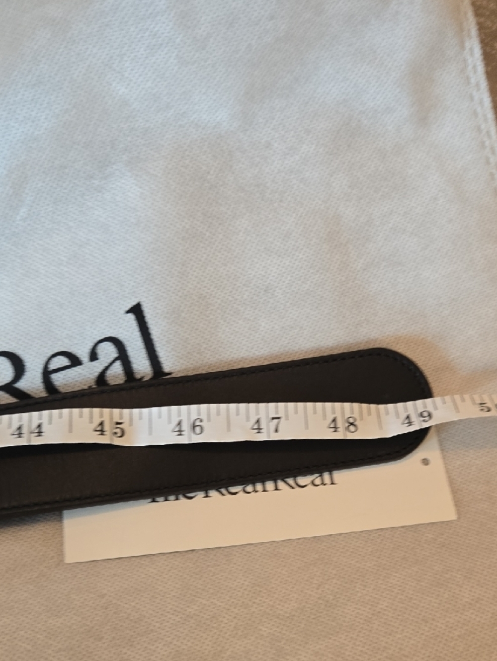 Gucci Black Leather Signature Embossed Belt - Picture 6 of 6